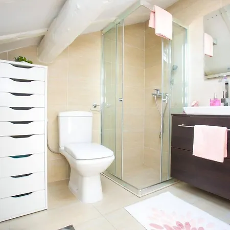 فيلة Spacious Luxury In Vibrass