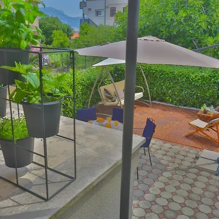 Spacious Luxury In Vibrass فيلة *