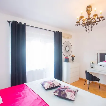 فيلة Spacious Luxury In Vibrass سبليت