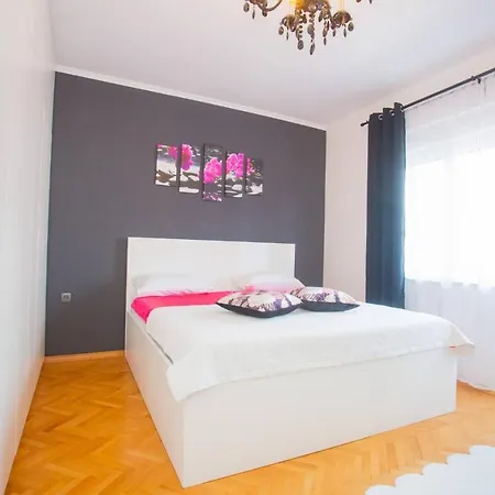 فيلة Spacious Luxury In Vibrass